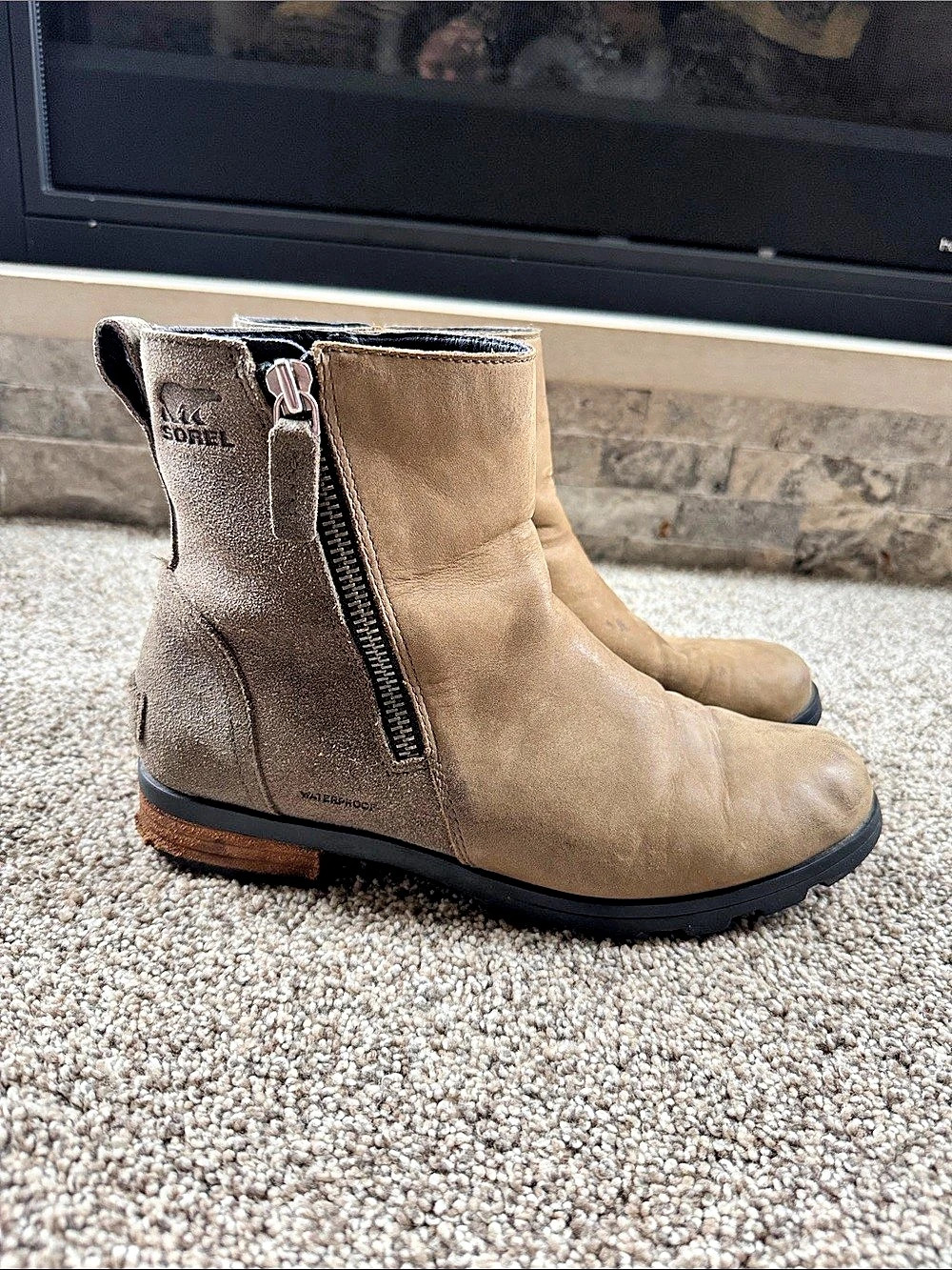 Sorel Emelie Zip Waterproof Boot Women's 8.5 Brown Tan Ankle Boots guc